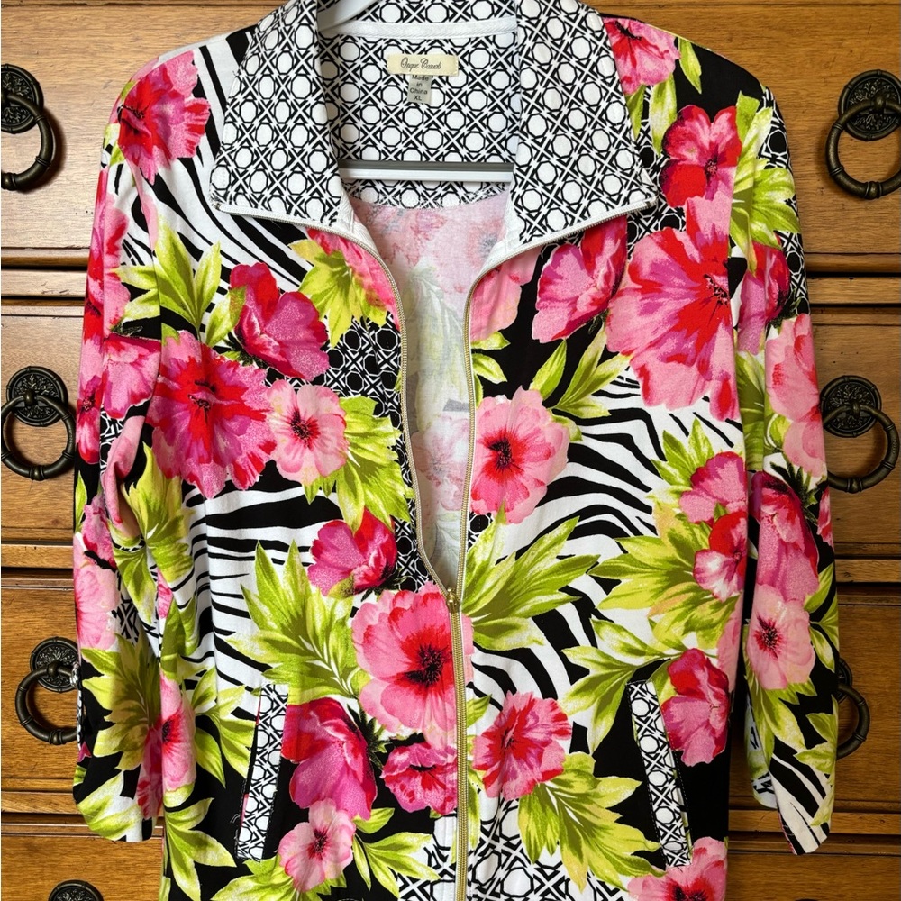 ☀️3 pieces 1 Jacket and 2 tops